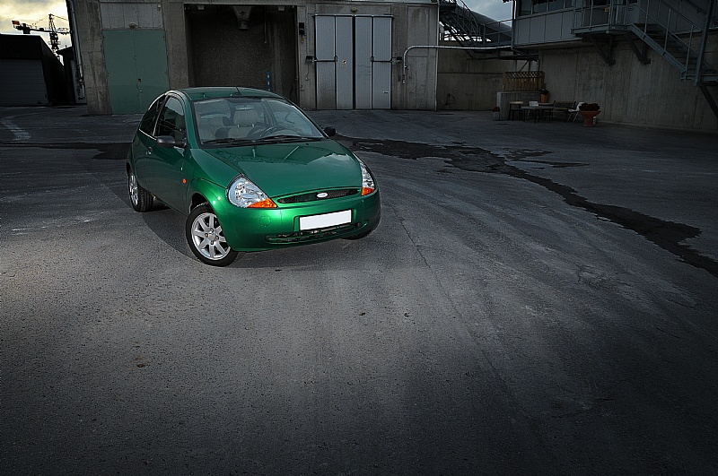 car 1 grön ford ka 